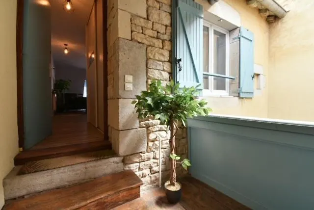 Appartement Bello , Ruelle Au Coeur De Ville, Arrivee En Autonomie