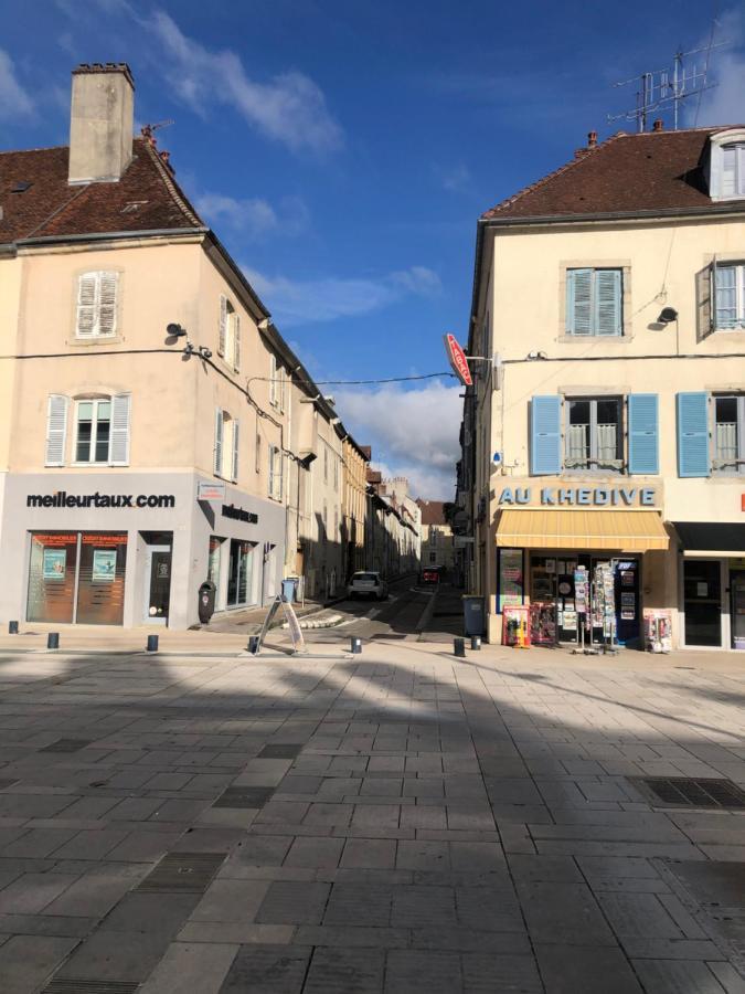 , Ruelle Au Coeur De Ville, Arrivee En Autonomie Appartement *